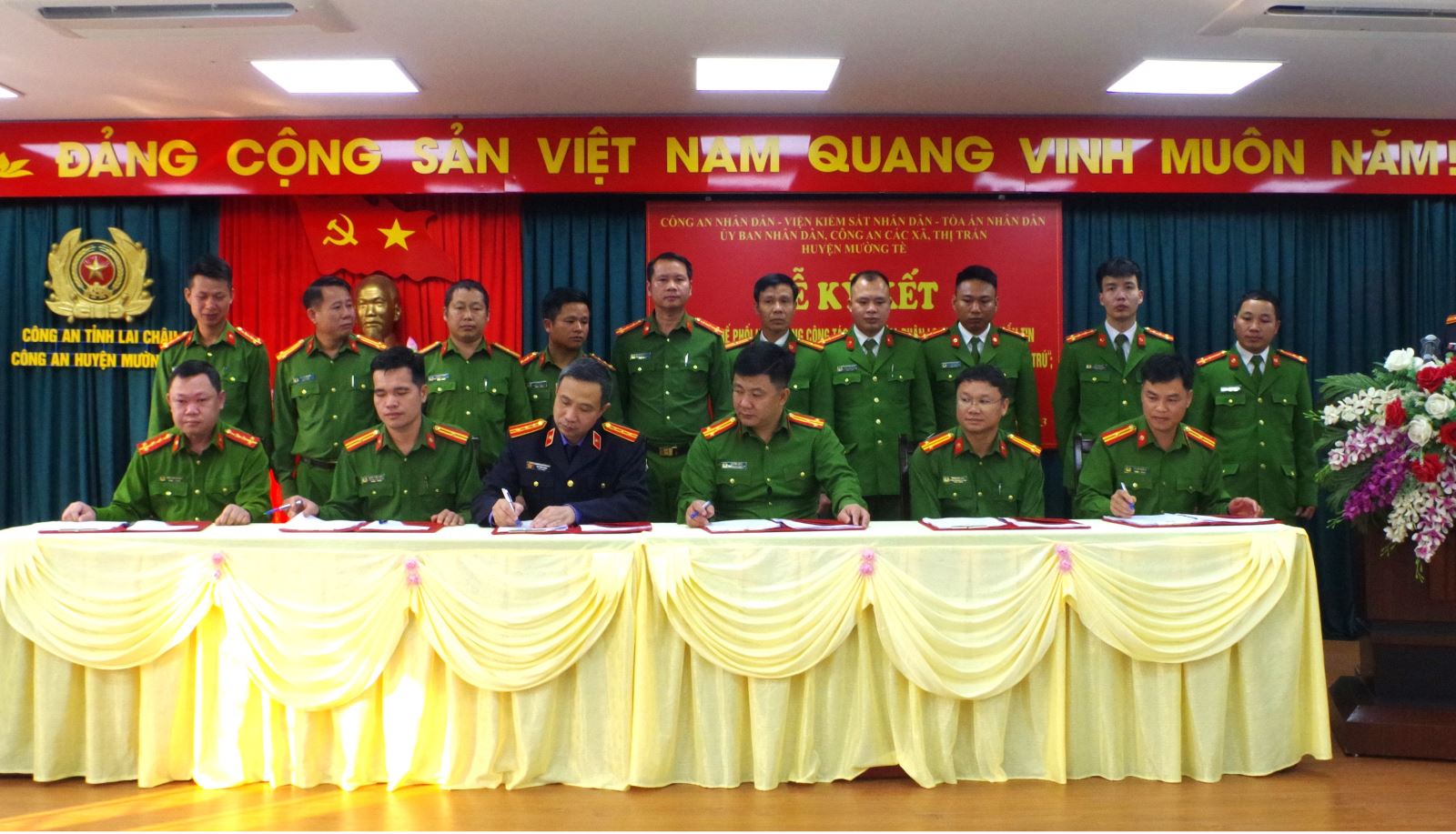 VKSND huyện Mường Tè chủ trì ký kết các Quy chế phối hợp liên ngành