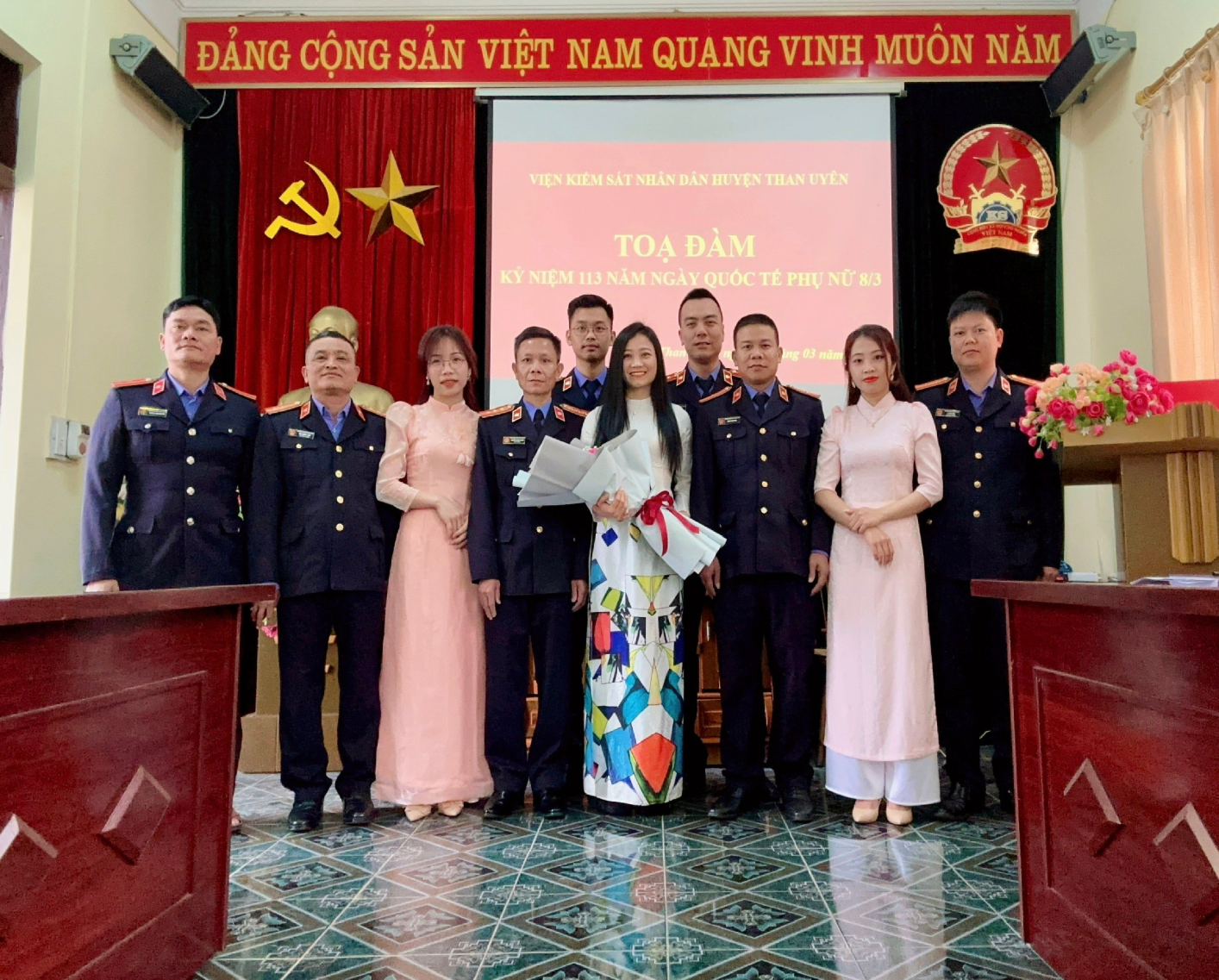 Viện kiểm sát nhân dân huyện Than Uyên tổ chức tọa đàm kỷ niệm 113 năm ngày Quốc tế Phụ nữ 08/3 và hưởng ứng “Tuần lễ áo dài”