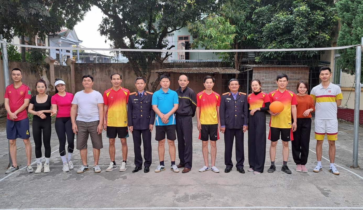 VKSND huyện Than Uyên phối hợp với Toà án nhân dân huyện Than Uyên tổ chức giao lưu thể thao chào mừng ngày Quốc tế phụ nữ 8/3