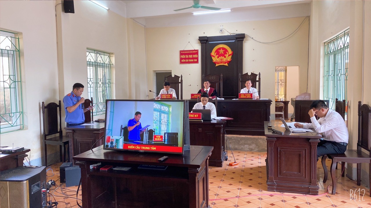 VKSND huyện Mường Tè phối hợp tổ chức phiên tòa xét xử vụ án hình sự trực tuyến