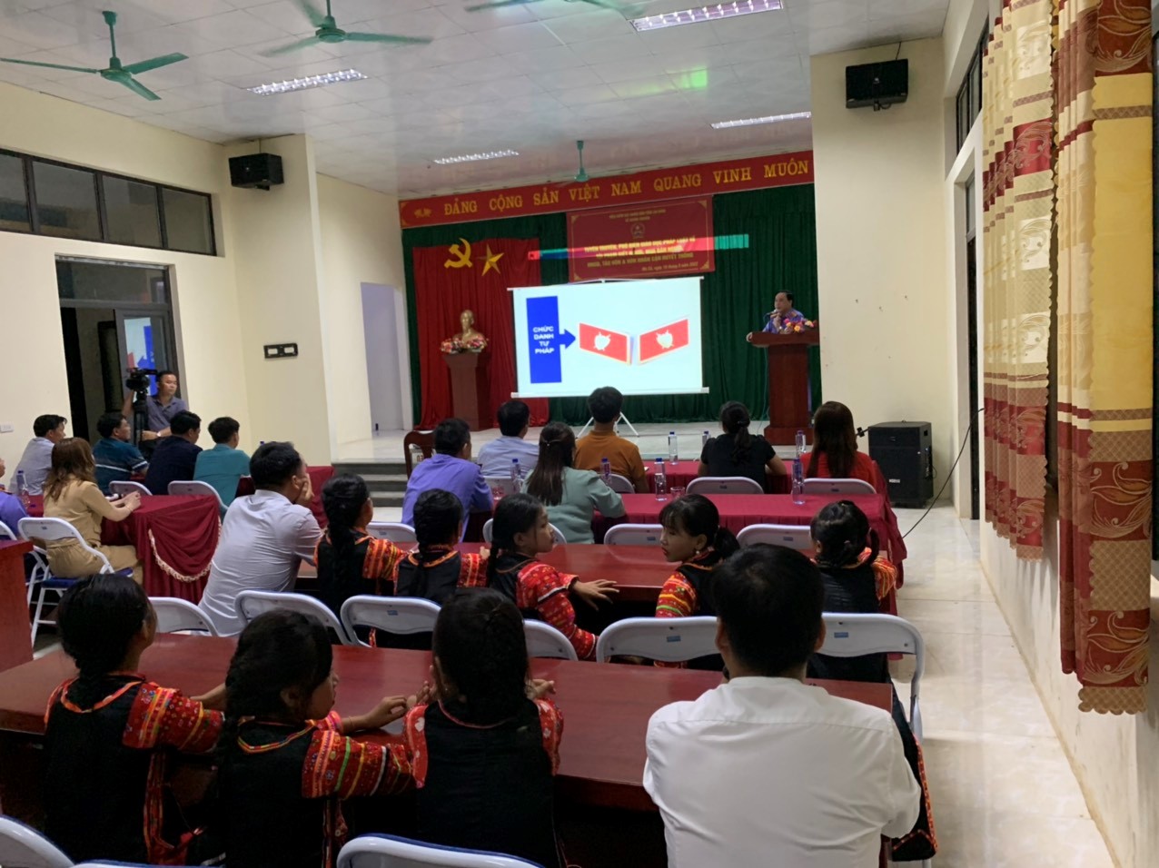 Tuyên truyền, phổ biến, giáo dục pháp luật tại UBND xã Mù Cả, huyện Mường Tè