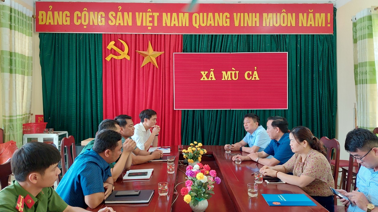 Viện trưởng VKSND tỉnh Lai Châu thăm và làm việc tại Đảng ủy, HĐND, UBND xã Mù Cả, huyện Mường Tè