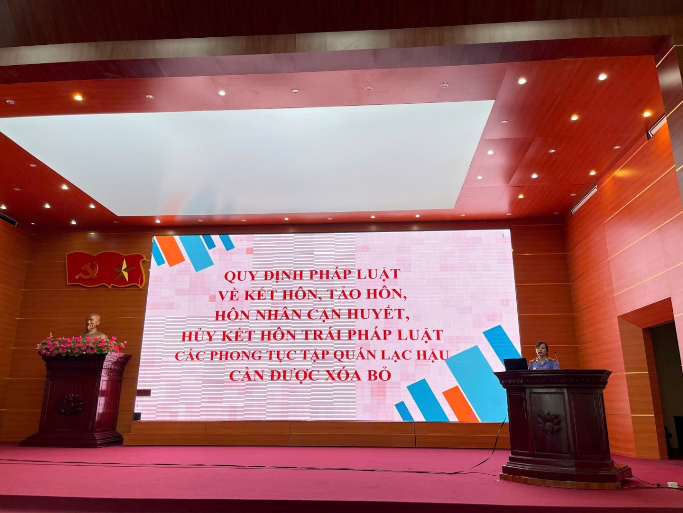 VKSND thành phố Lai Châu tham gia Hội nghị triển khai Đề án “Tăng cường năng lực tiếp cận pháp luật của người dân”