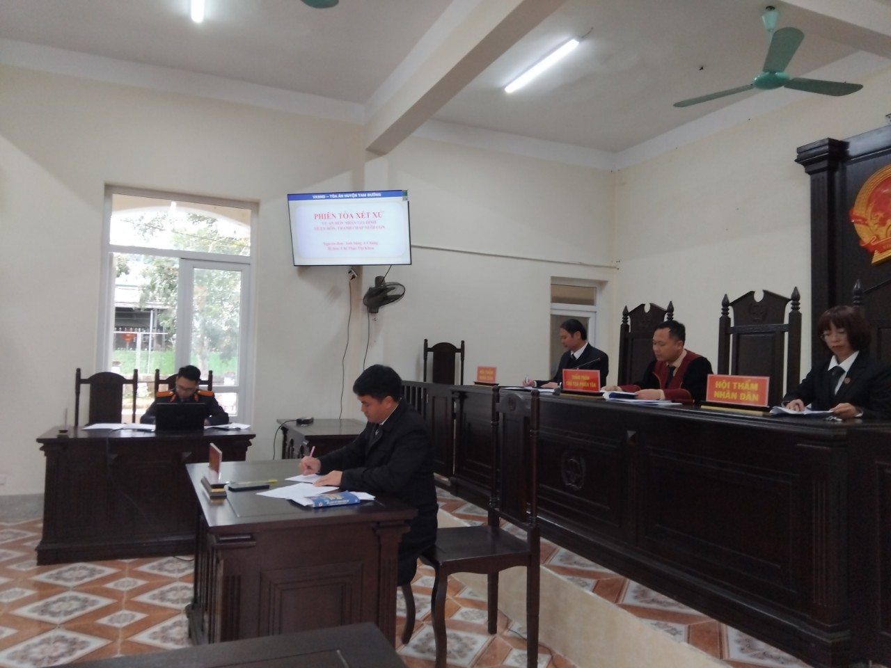 VKSND huyện Tam Đường phối hợp tổ chức phiên toà dân sự rút kinh nghiệm