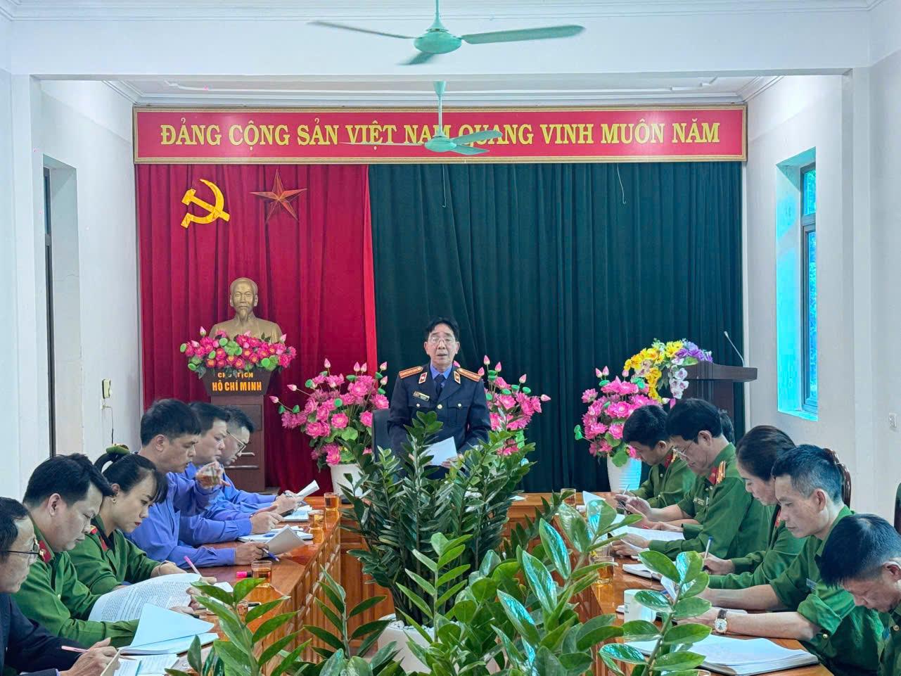 VKSND tỉnh Lai Châu trực tiếp kiểm sát việc tạm giữ, tạm giam và thi hành án phạt tù tại Trại tạm giam Công an tỉnh Lai Châu 06 tháng đầu năm 2025