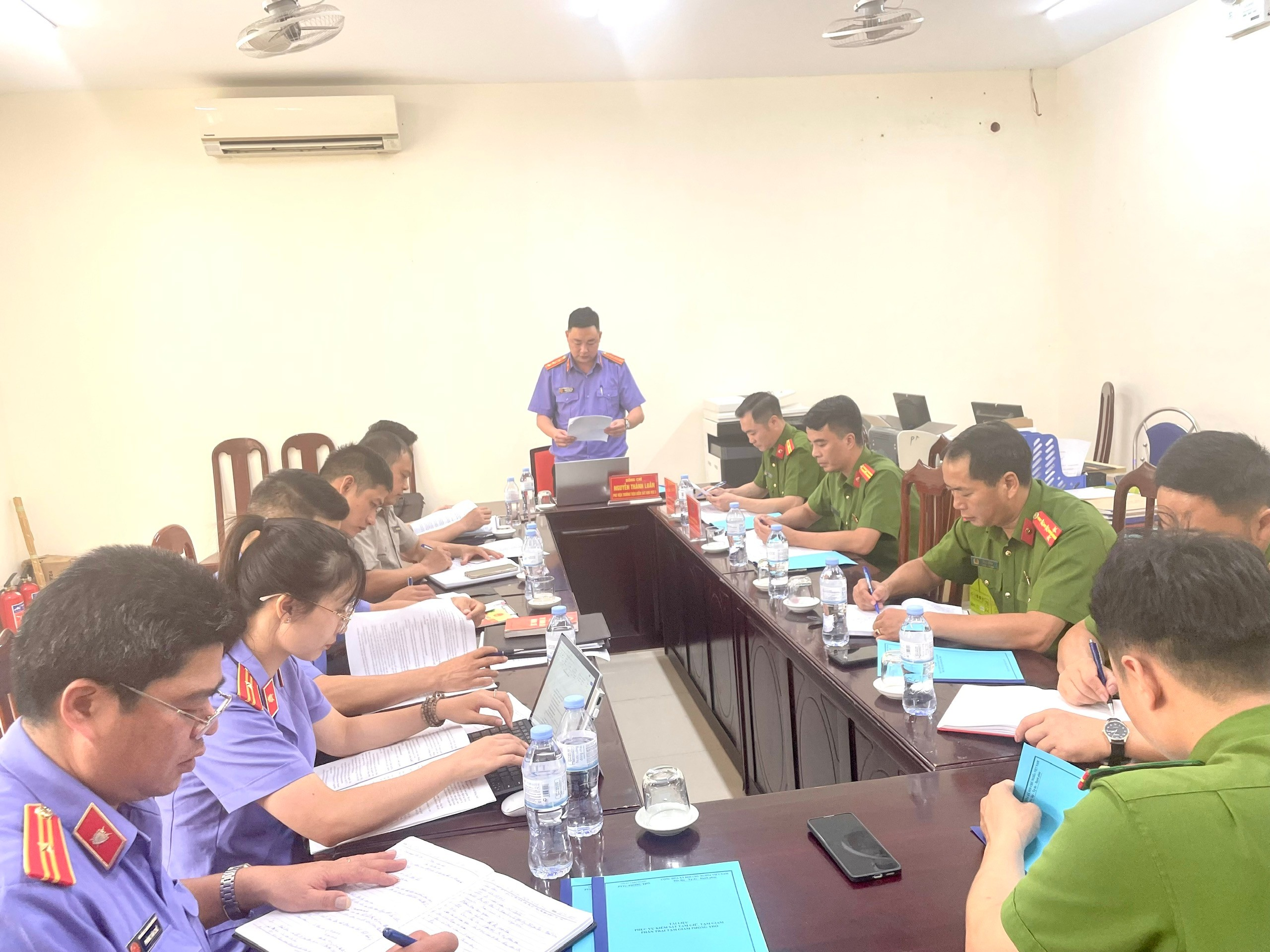 Viện kiểm sát nhân dân khu vực 3 - Lai Châu kiểm sát trực tiếp phân trại tạm giam Phong Thổ - Trại tạm giam tỉnh Lai Châu