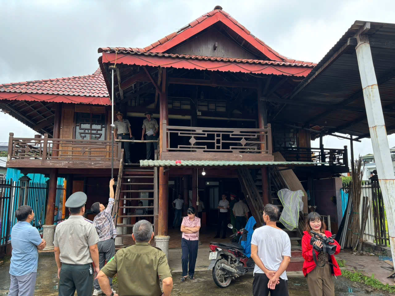 VKSND khu vực 2 - Lai Châu kiểm sát việc tổ chức cưỡng chế kê biên tài sản để thi hành án tại xã Than Uyên, tỉnh Lai Châu