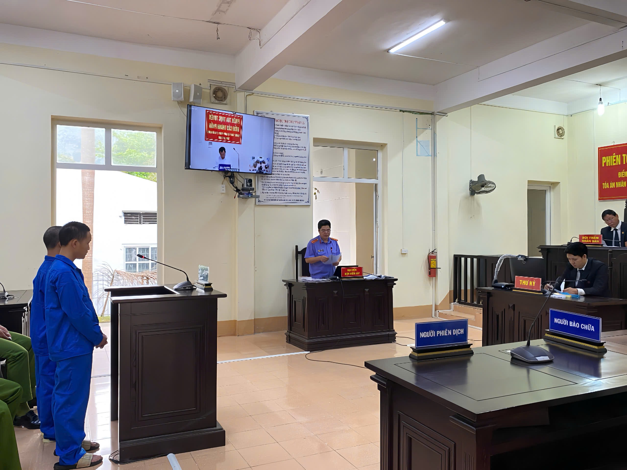 VKSND khu vực 3 phối hợp tổ chức phiên tòa hình sự rút kinh nghiệm trực tuyến hai cấp