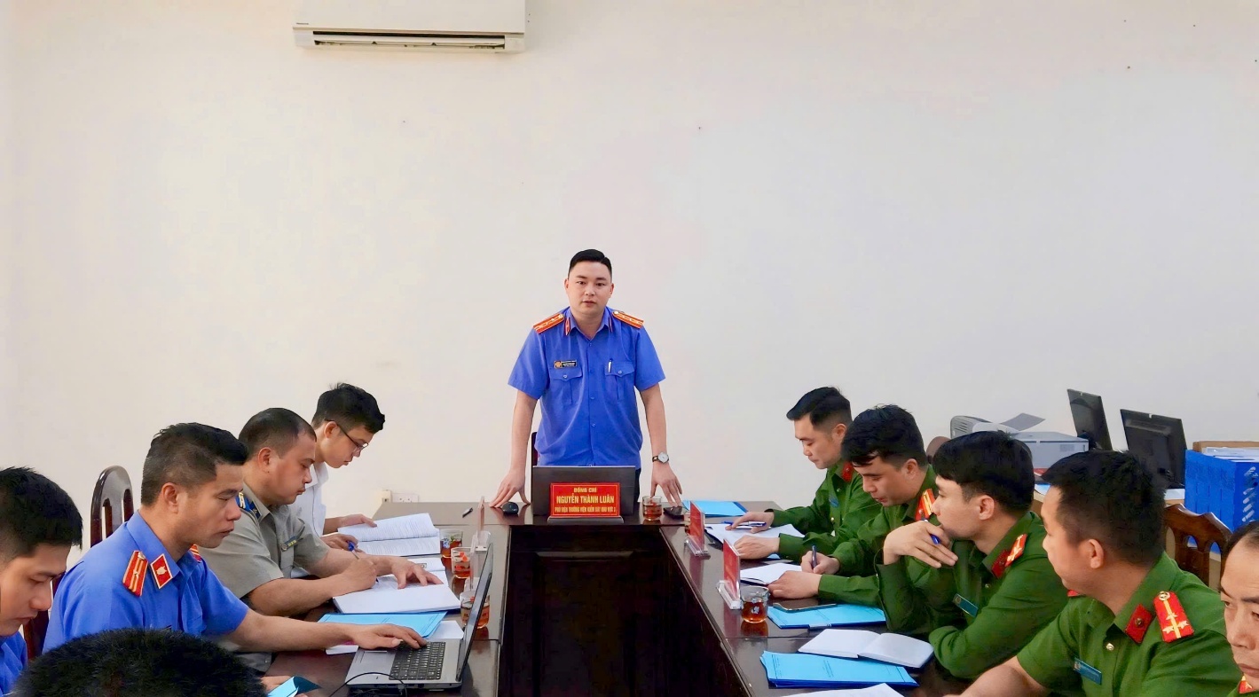 Viện kiểm sát nhân dân khu vực 3 – Lai Châu trực tiếp kiểm sát việc tạm giữ, tạm giam và thi hành án phạt tù 06 tháng đầu năm tại Phân trại tạm giam Phong Thổ