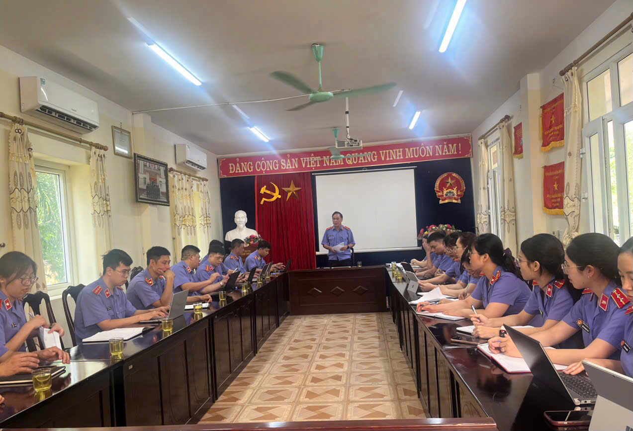 VKSND tỉnh Lai Châu công bố quyết định và tiến hành thanh tra tại Viện kiểm sát nhân dân khu vực 3