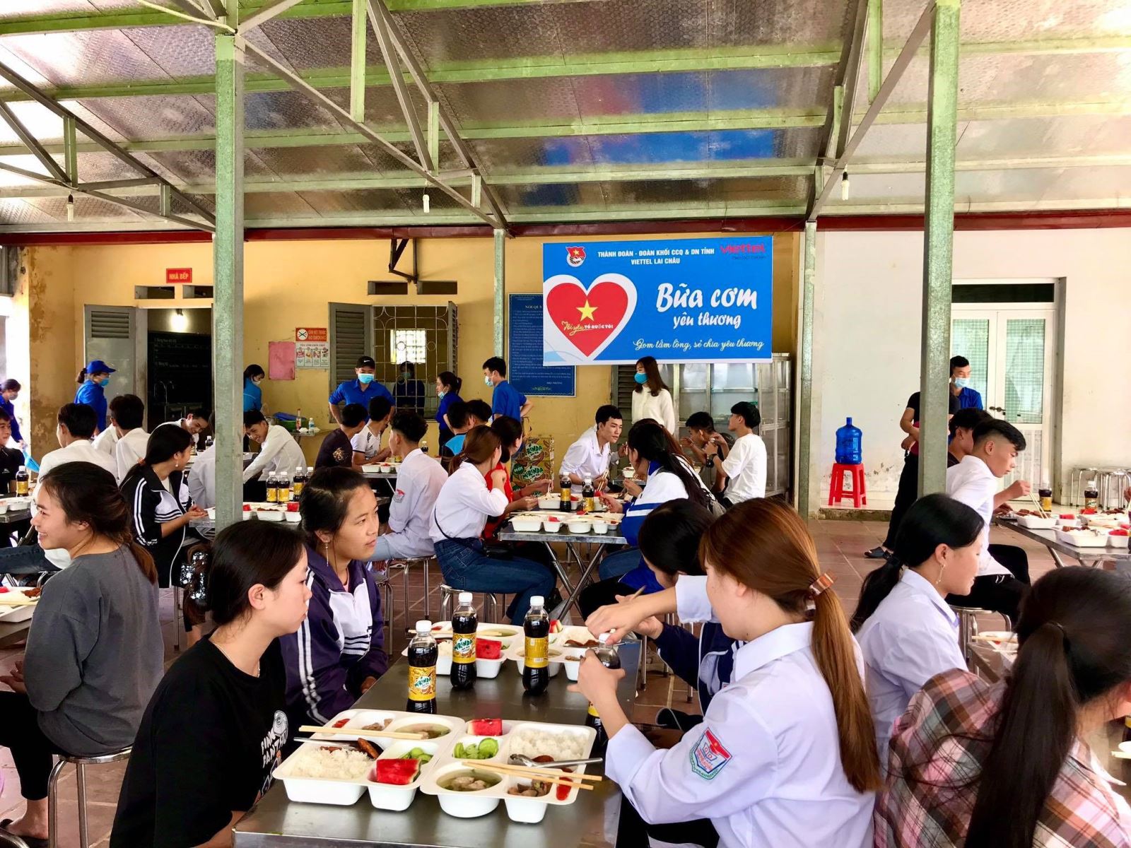 Tuổi trẻ Viện kiểm sát nhân dân tỉnh Lai Châu tiếp sức mùa thi năm 2021