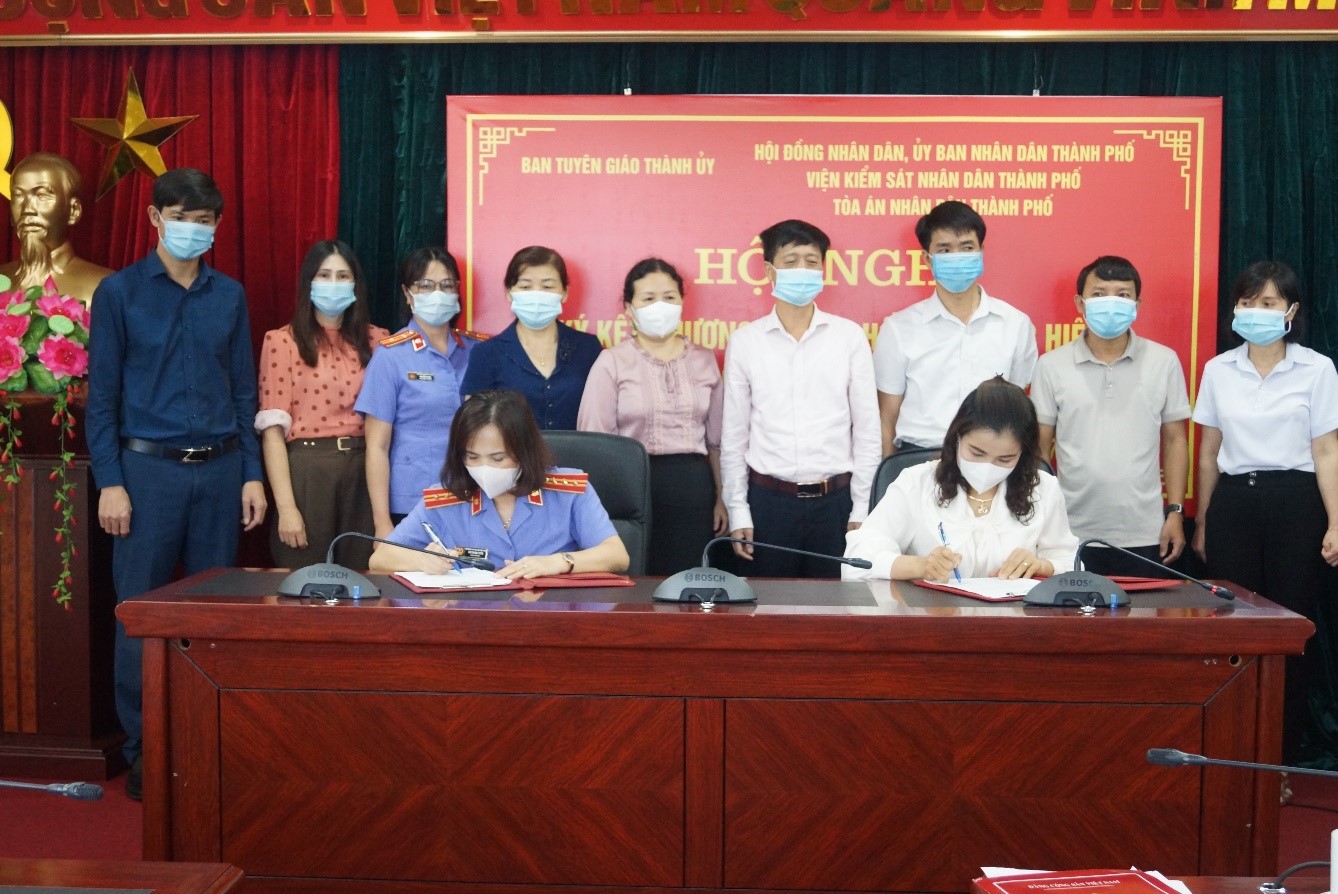 Ký chương trình phối hợp