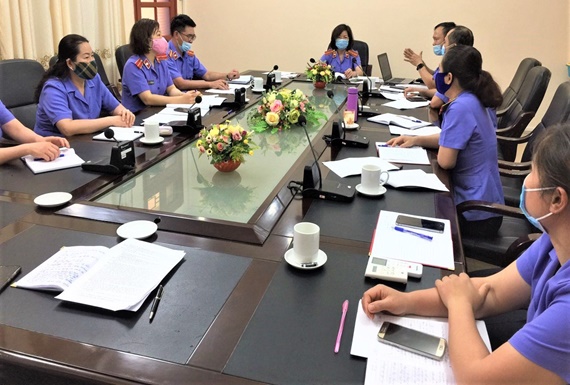 Chi bộ 4, Đảng bộ VKSND tỉnh Lai Châu không ngừng đổi mới, nâng cao chất lượng sinh hoạt chi bộ.