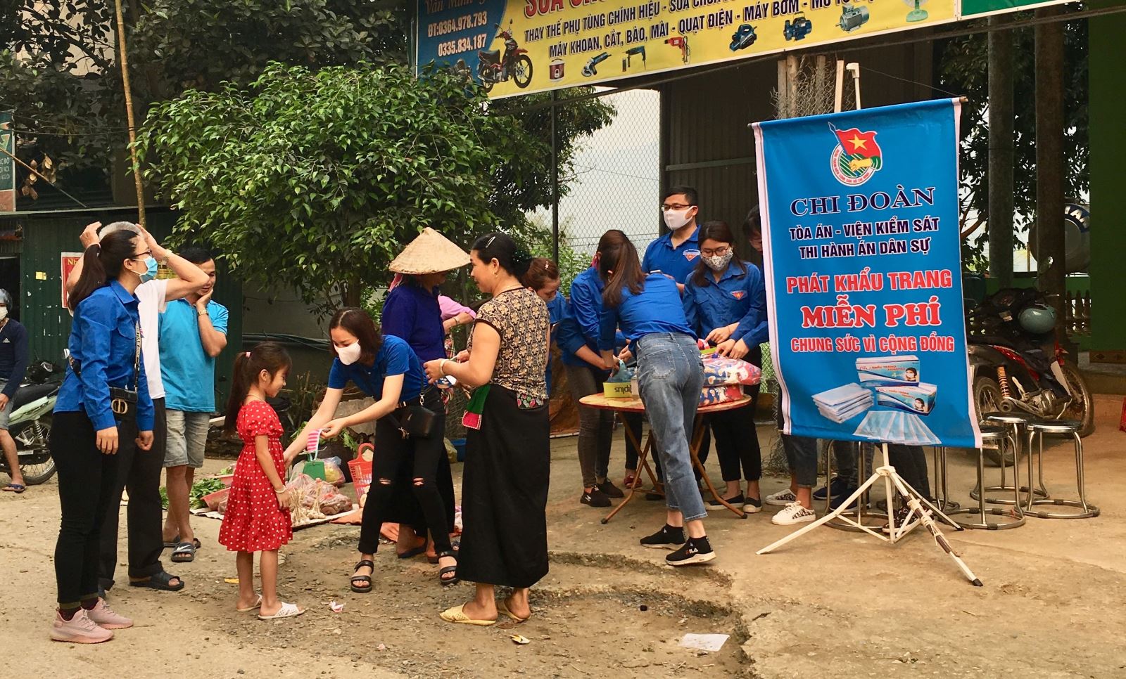 Tuổi trẻ Viện kiểm sát nhân dân huyện Than Uyên chung tay cùng cộng đồng phòng, chống dịch Covid-19