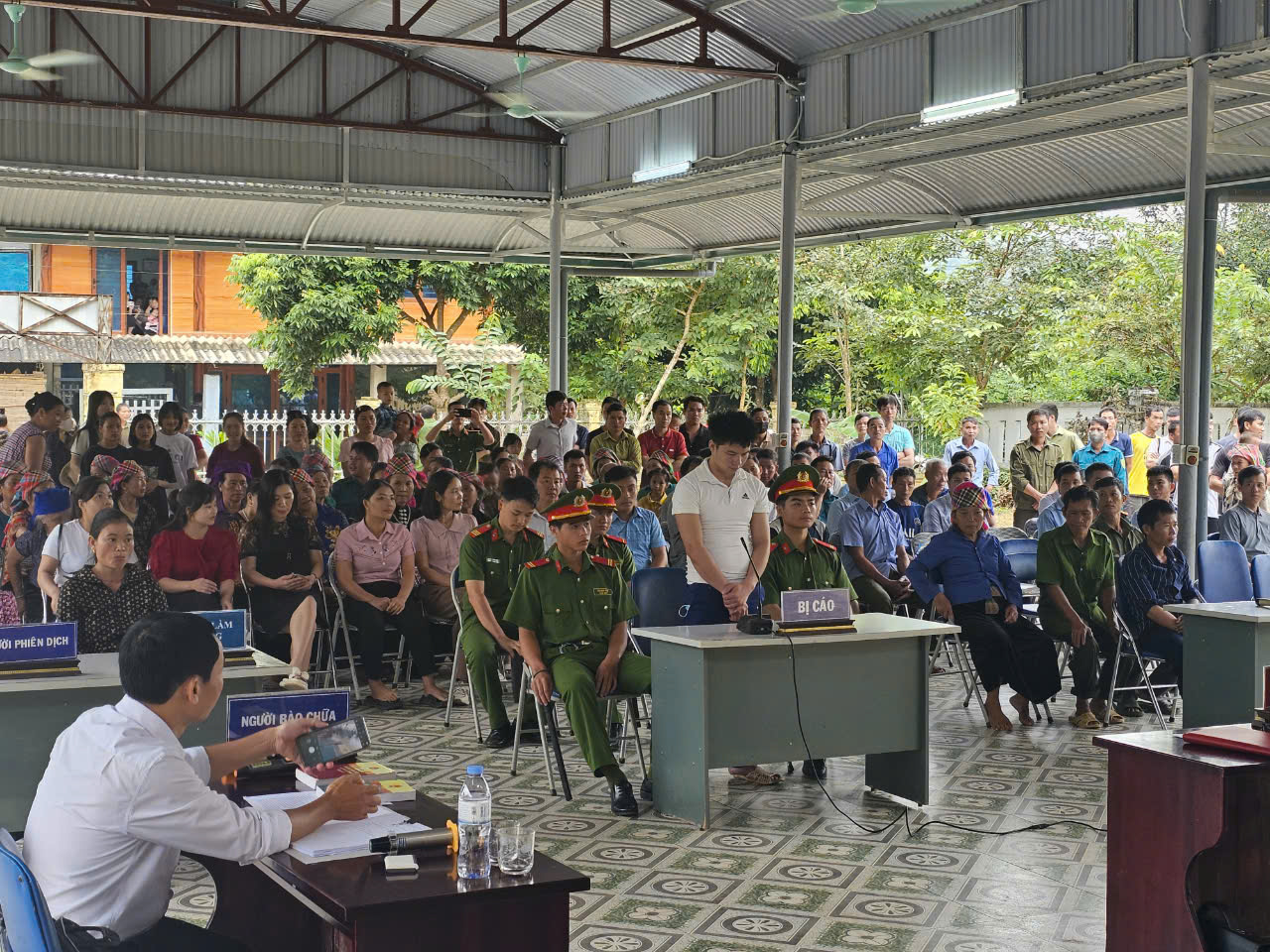 VKSND tỉnh Lai Châu phối hợp với Tòa án nhân dân tỉnh xét xử lưu động vụ án giết người tại địa bàn huyện Tân Uyên