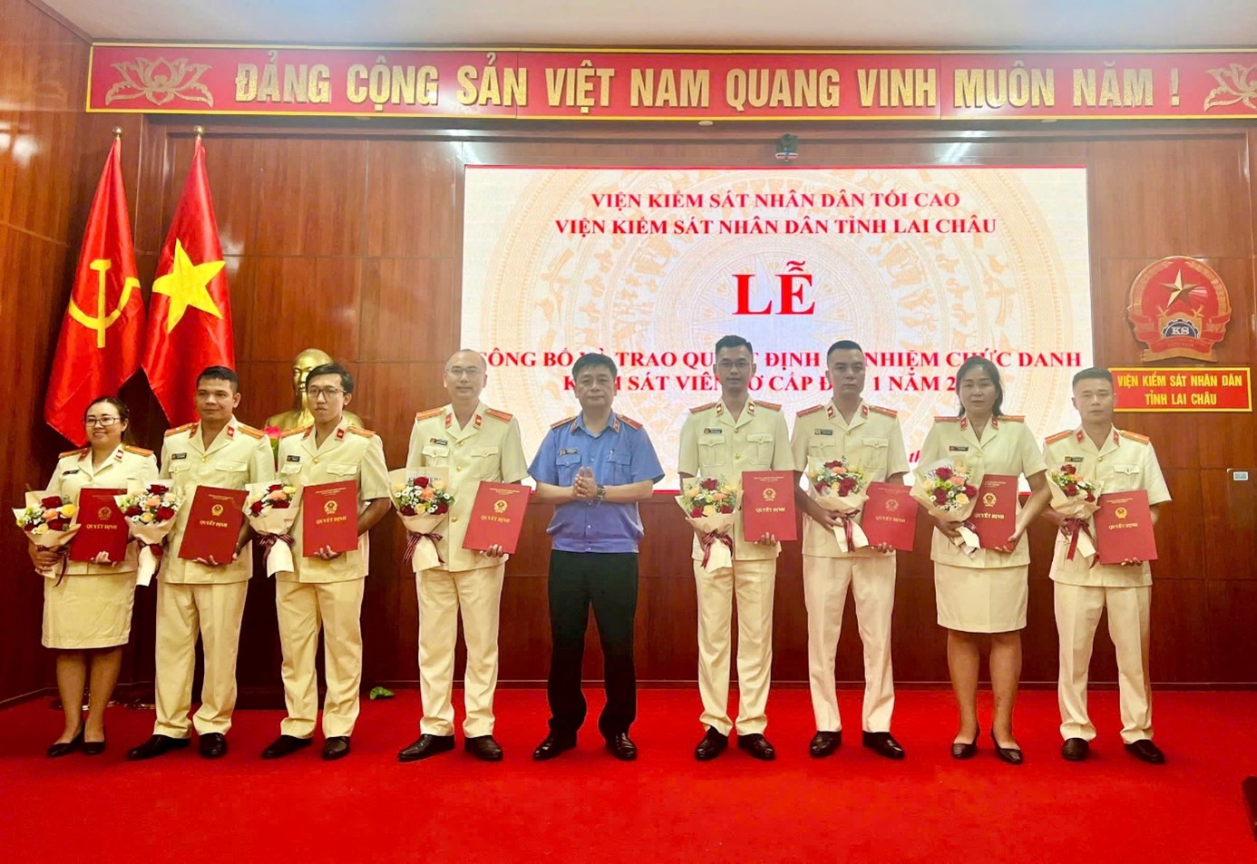 VKSND tỉnh Lai Châu tổ chức Lễ công bố và trao Quyết định bổ nhiệm chức danh Kiểm sát viên sơ cấp đợt 1 năm 2024