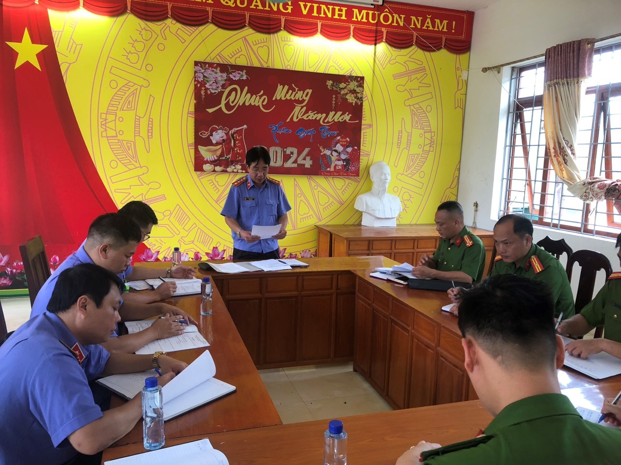 VKSND tỉnh Lai Châu trực tiếp kiểm sát đột xuất Nhà tạm giữ, Công an huyện Mường Tè