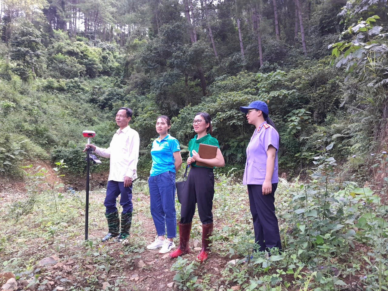 Viện kiểm sát nhân dân phối hợp với Tòa án trong công tác xem xét thẩm định tại chỗ đối với vụ án Tranh chấp đất đai, yêu cầu hủy giấy chứng nhận quyền sử dụng đất